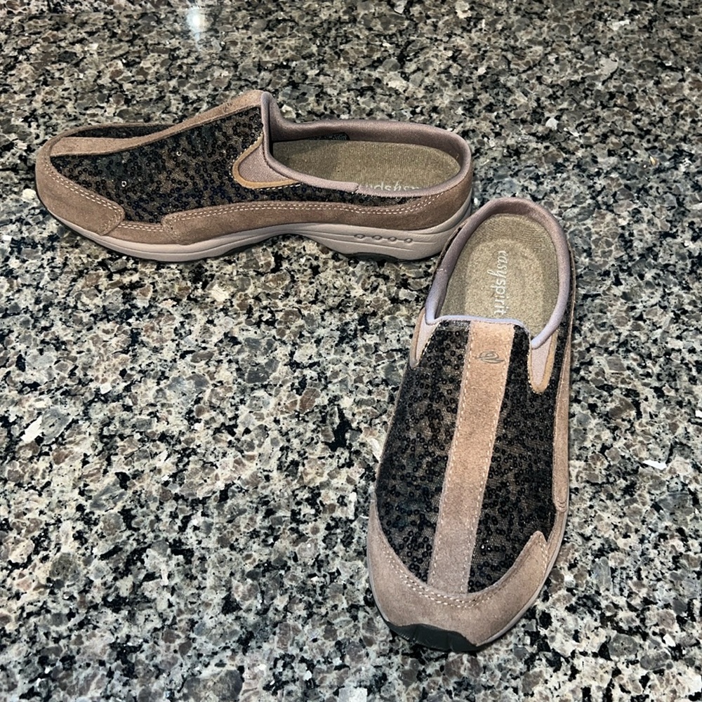 Easy Spirit Women’s Brown Travel Time Mule - BNWOT